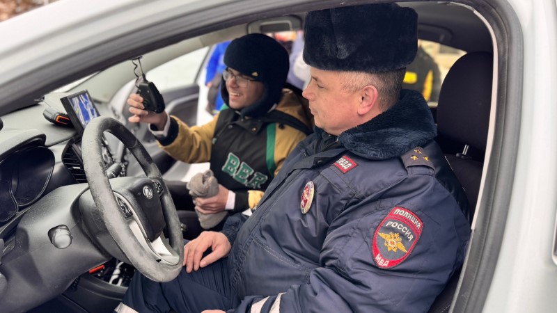 V gosti k shkolnikam s sirenoj i pravilami