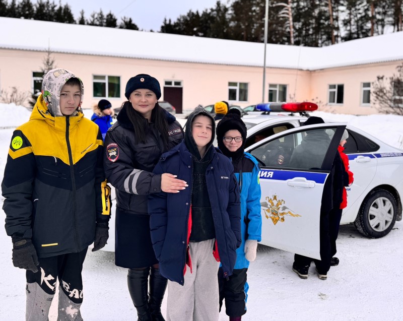 V gosti k shkolnikam s sirenoj i pravilami 6